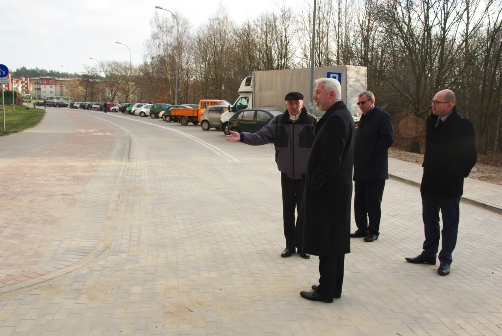 Budżet Obywatelski - Parking na os. Fenikowskiego - 30.12.2015