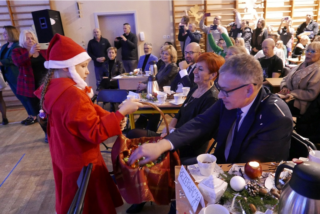 Wieczornica Bożonarodzeniowa w wejherowskiej „dziewiątce”