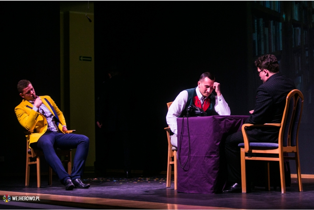 Samorządowcy w charytatywnym spektaklu „Puste krzesła”  - 18.03.2016