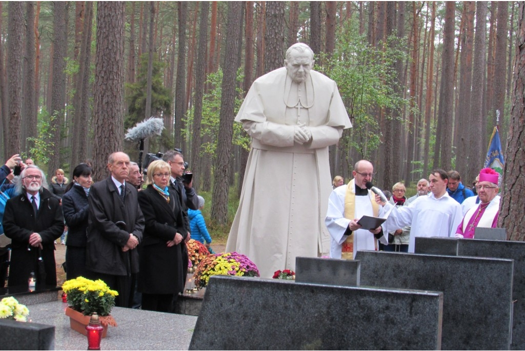 Hołd ofiarom zbrodni piaśnickiej