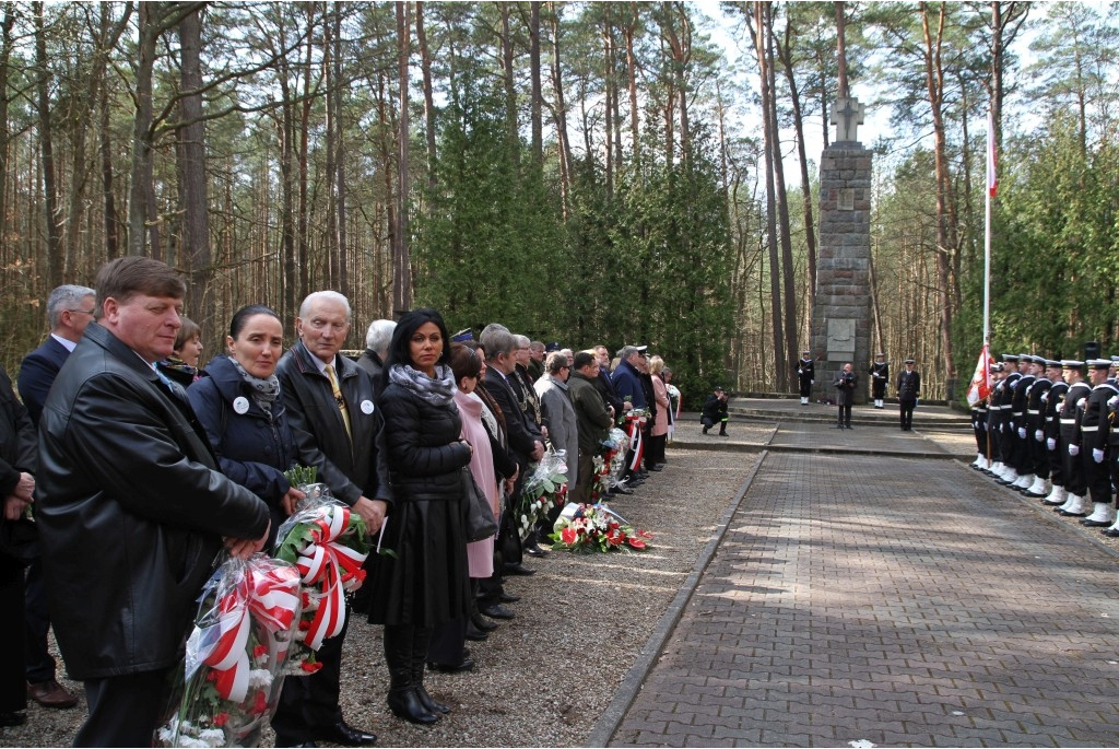 Uroczystość patriotyczna w Piaśnicy - 09.04.2016