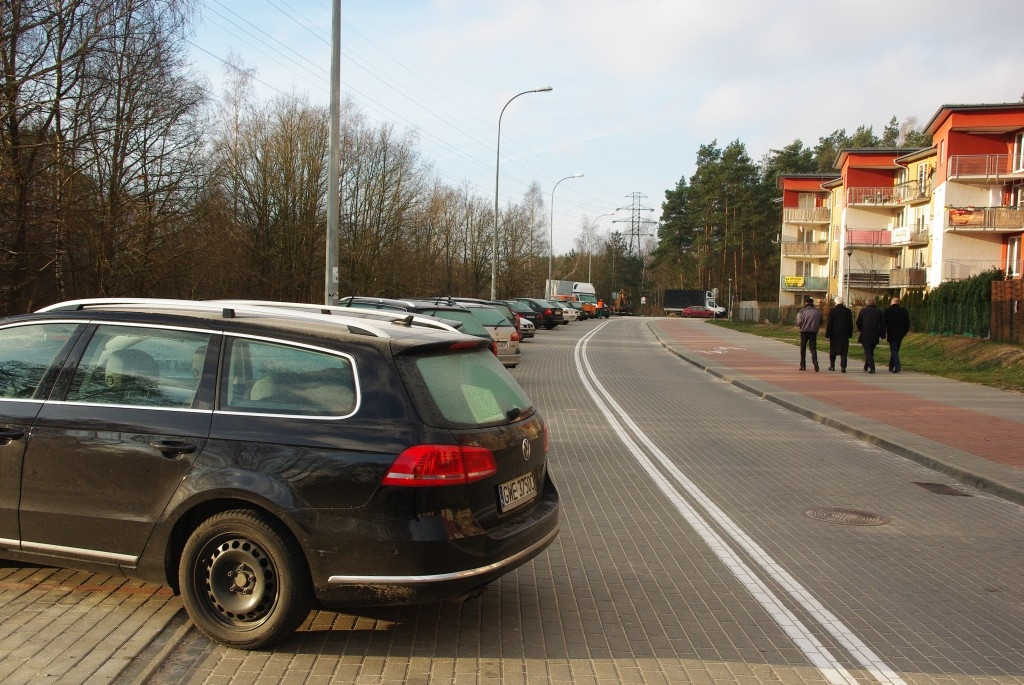 Budżet Obywatelski - Parking na os. Fenikowskiego - 30.12.2015