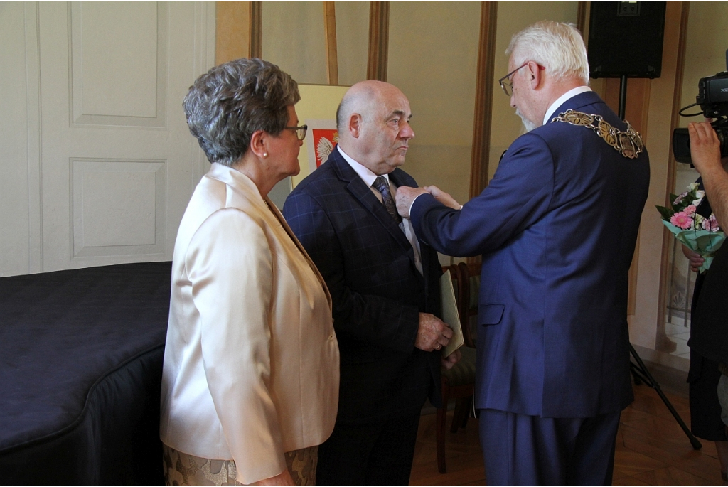 Medale dla Złotcyh Jubilatów