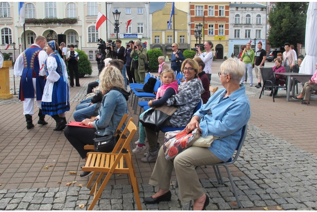 Narodowe czytanie Wesela w Wejherowie