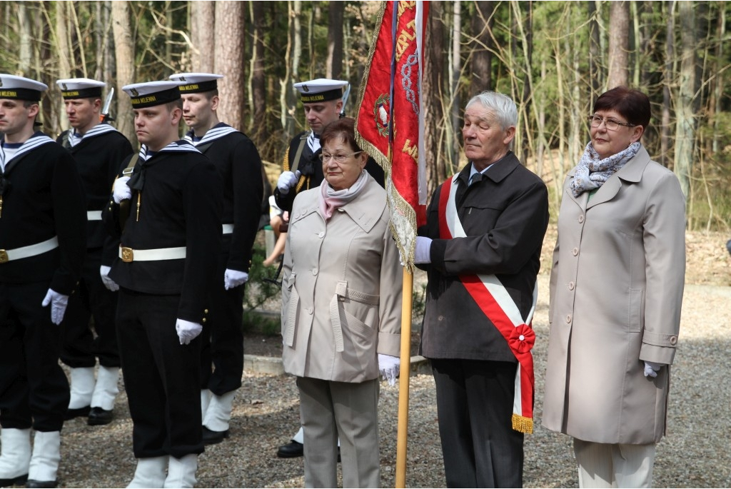 Uroczystość patriotyczna w Piaśnicy - 09.04.2016