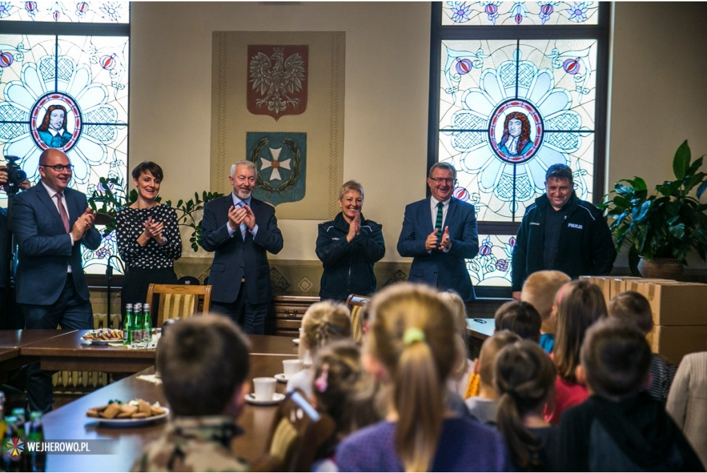 1500 odblasków dla wejherowskich maluchów