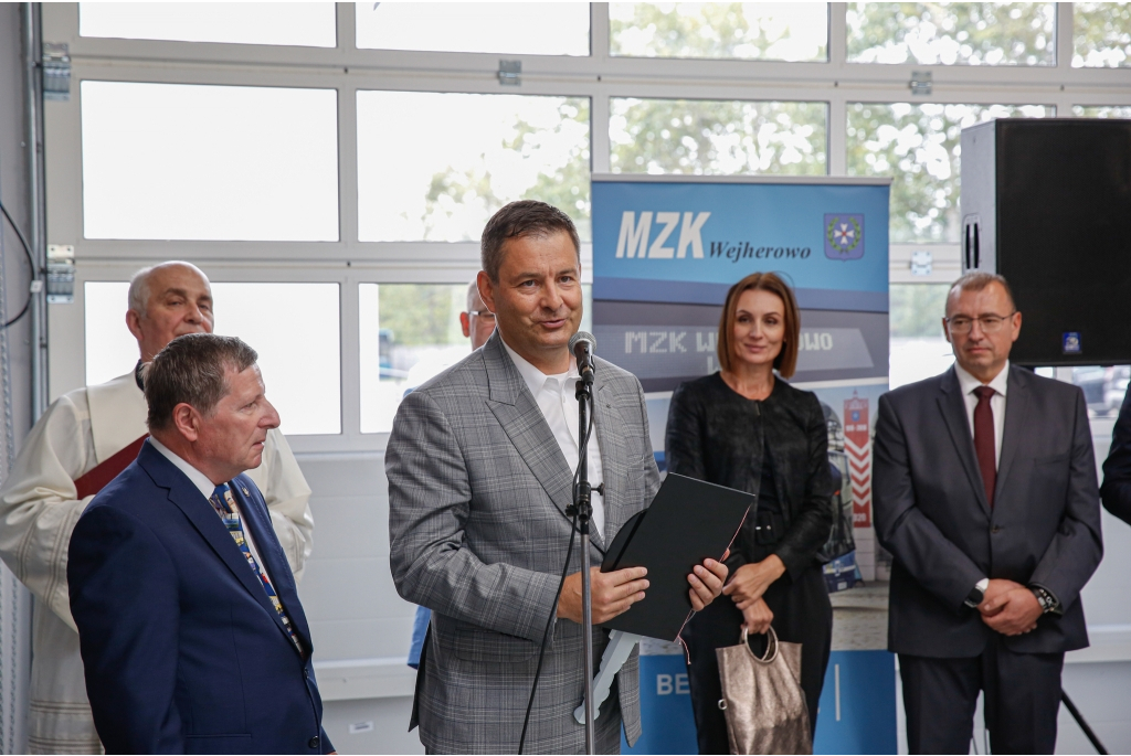 Nowa hala garażowa i pierwszy autobus elektryczny MZK Wejherowo