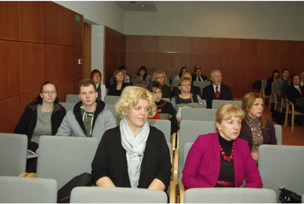 Konferencja w Filharmonii Kaszubskiej nt. leczenia stwardnienia rozsianego - 01.02.2014