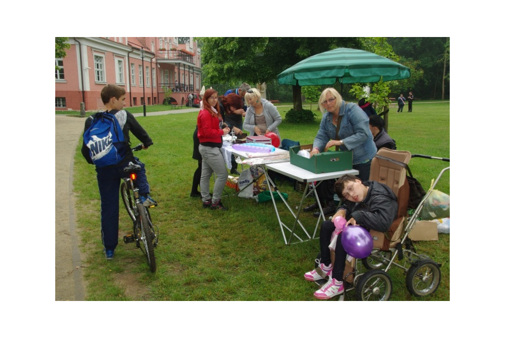 Dzień Godnośći Osób Niepełnosprawnych - Free Art - 22.06.2012