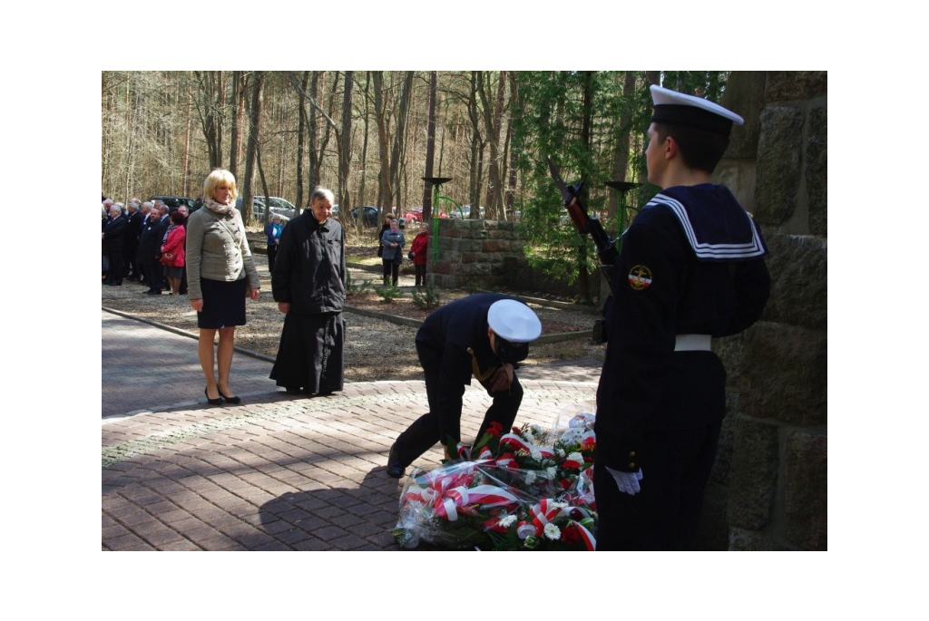 Uroczystość w Piaśnicy z okazji Miesiąca Pamięci Narodowej - 20.04.2013