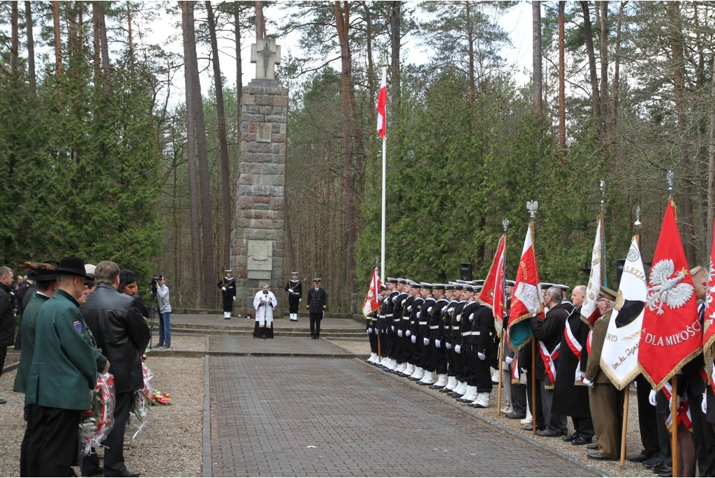 Uroczystość patriotyczna w Piaśnicy - 09.04.2016