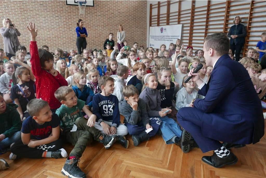 Spotkania szachisty Michała Kanarkiewicza w szkołach