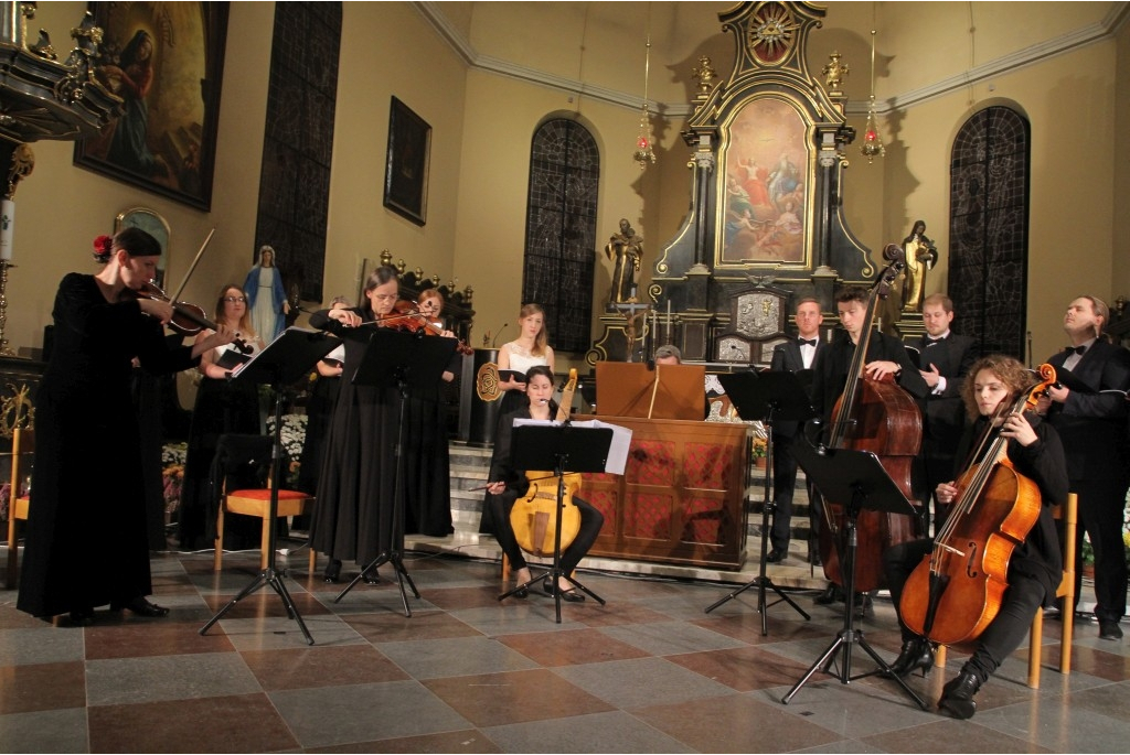 Jubileuszowy koncert Art&#039;n&#039;voices w kolegiacie