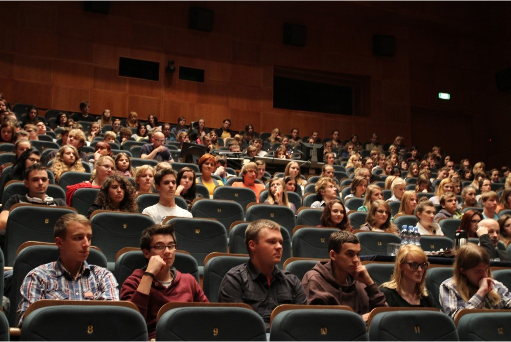 8 Ogólnopolski Przegląd Małych Form Teatralnych LUTEREK - 25-27.10.2013