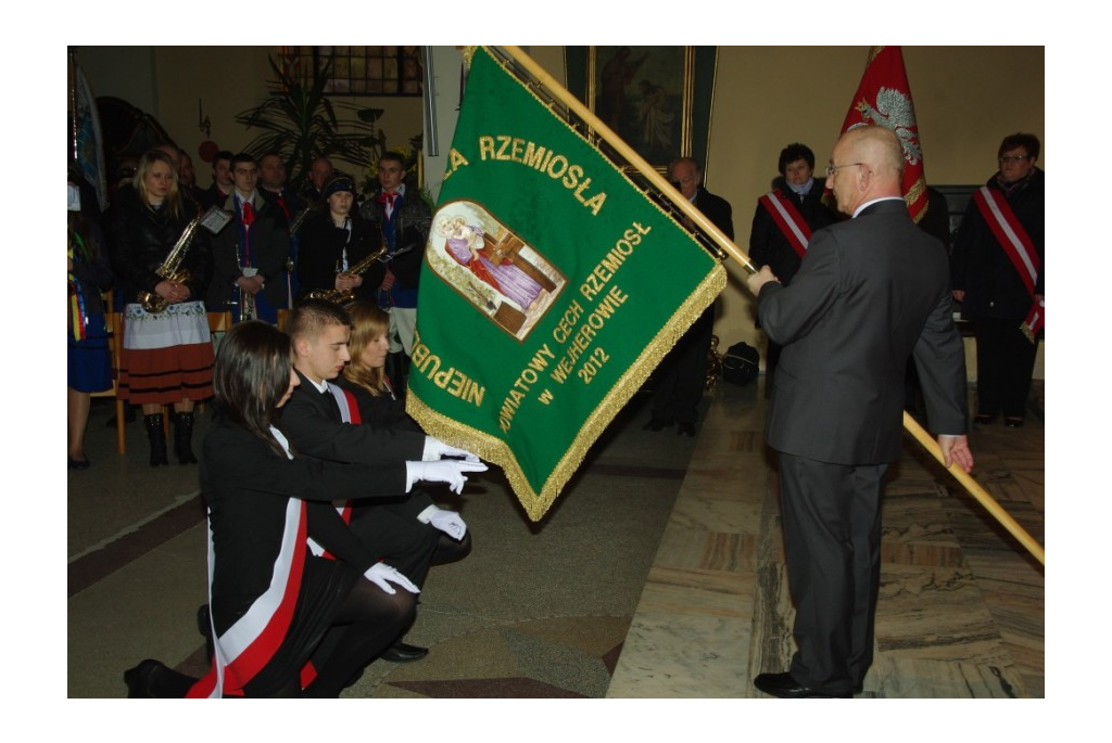 ŚwiętoRzemiosła-SztandardlaNiepublicznej SzkołyRzemiosł - 19.03.2012