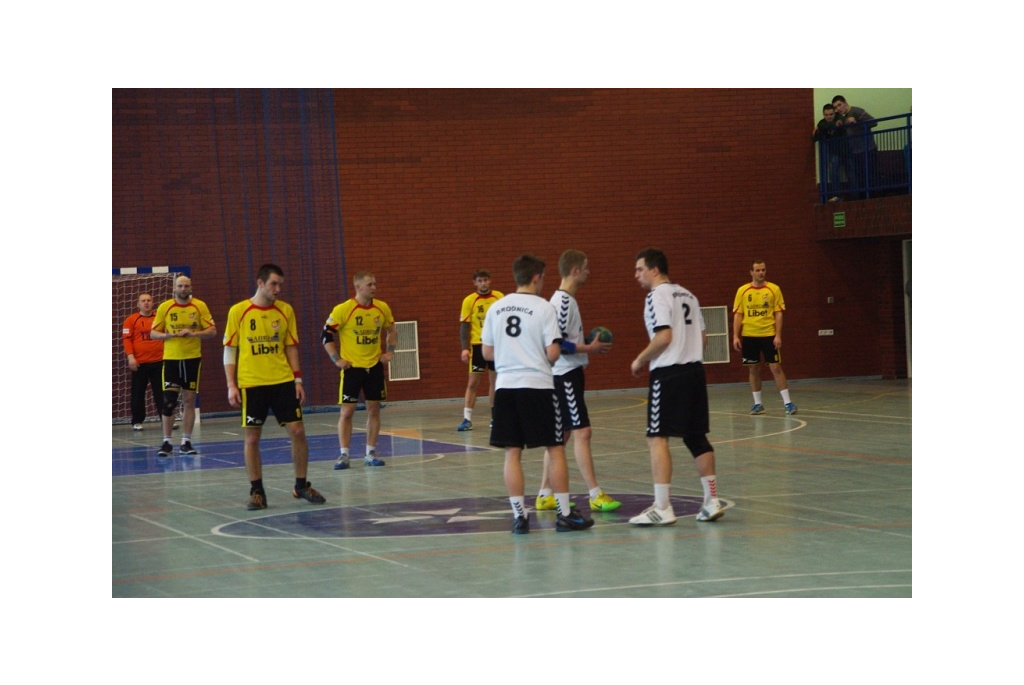 Tytani Wejherowo - MKS Brodnica - 06.04.2013