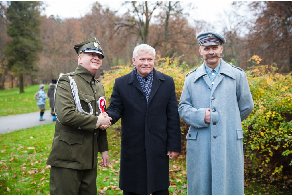 Biało-czerwona parada niepodległościowa  - 11.11.2015