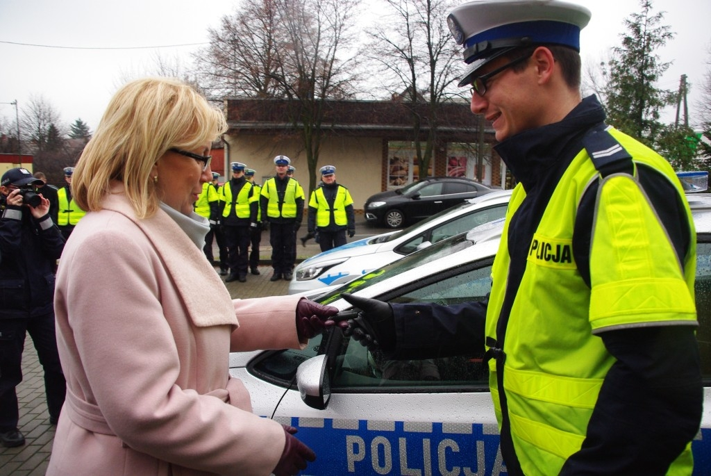 Nowe radiowozy dla policji - 11.12.2015