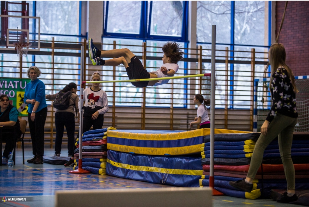 Halowa Lekkoatletyka w wejherowskiej „szóstce”