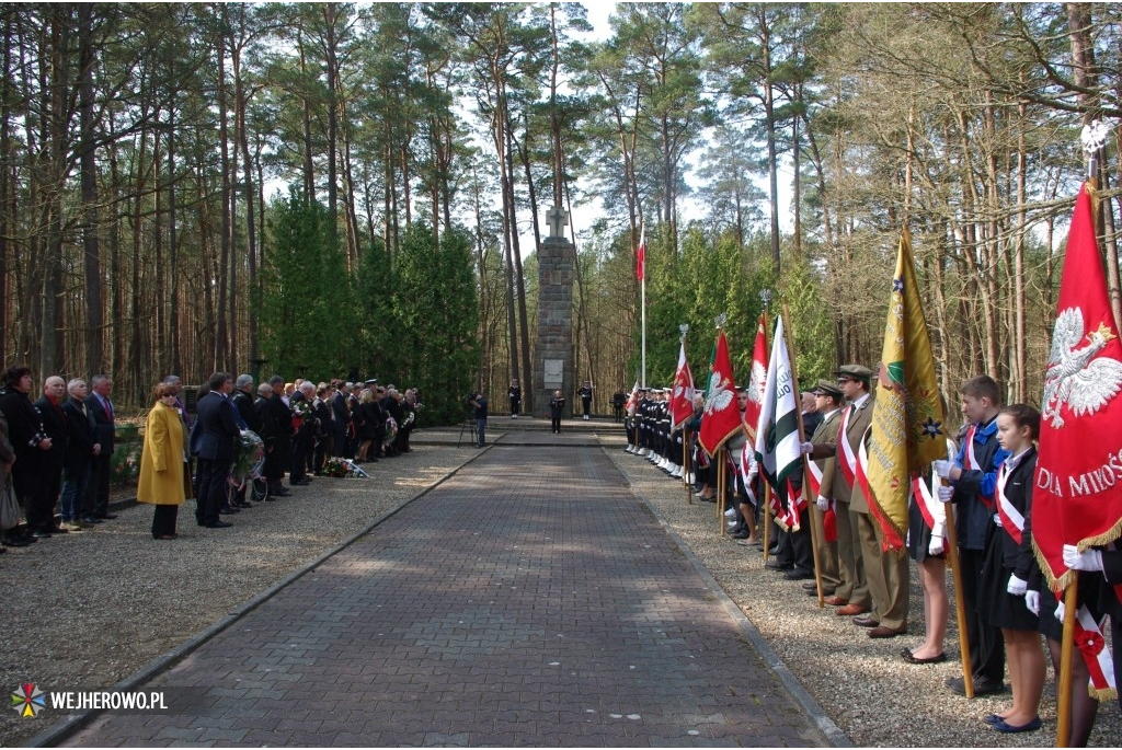 Uroczystość w Piaśnicy z okazji Miesiąca Pamięci Narodowej - 11.04.2015