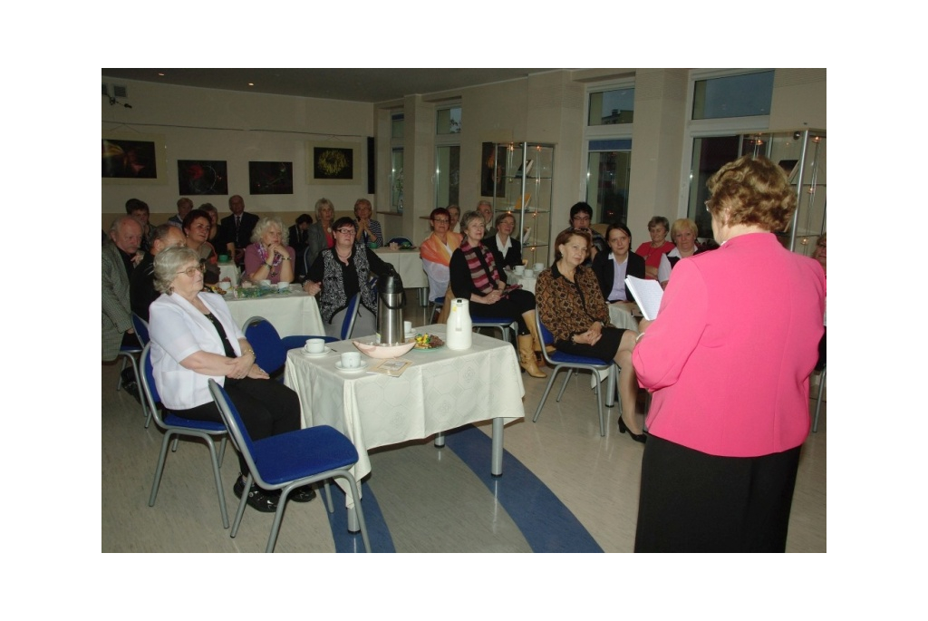 Promocja wierszy Bogny Zubrzyckiej,finisaż Aliny Adamczyk - 27.09.2012