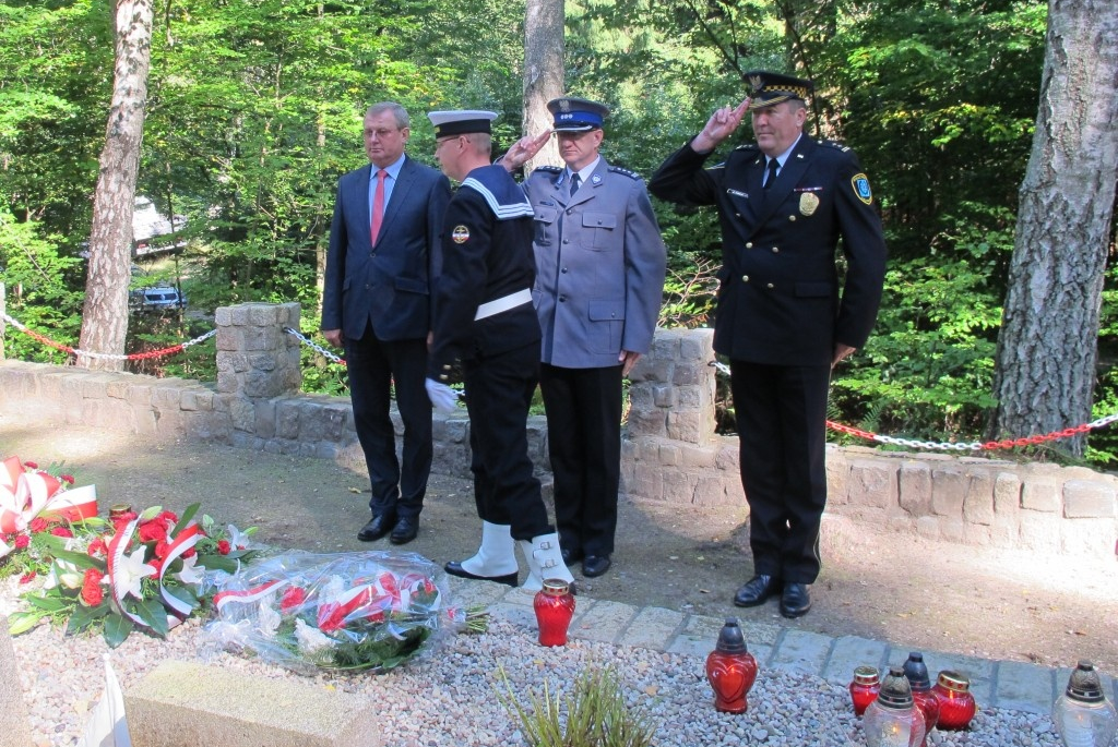 Hołd żołnierzom 1 MPS poległym pod Białą w 1939 r.- 05.09.2013