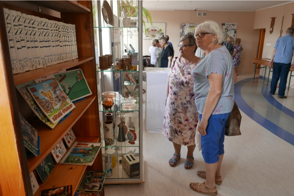 Wystawa Wiosna Demokracji w bibliotce