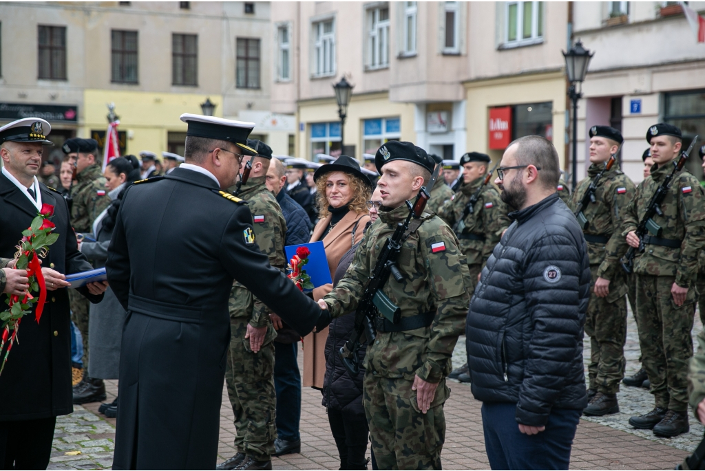 Uroczyste ślubowanie żołnierzy na Placu Jakuba Wejhera