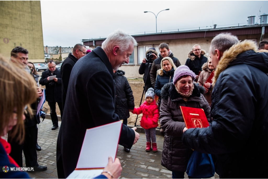 Nowy budynek socjalny przy ul. Iwaszkiewicza w Wejherowie - 27.01.2015