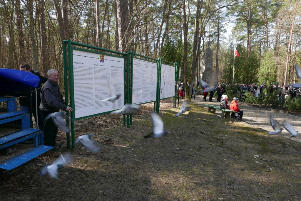 Hołd ofiarom zbrodni piaśnickiej