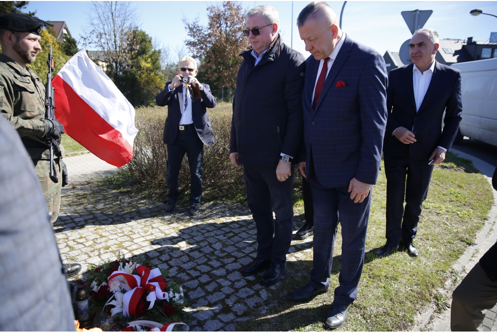 Uczcili pamięć ks. Hilarego Jastaka