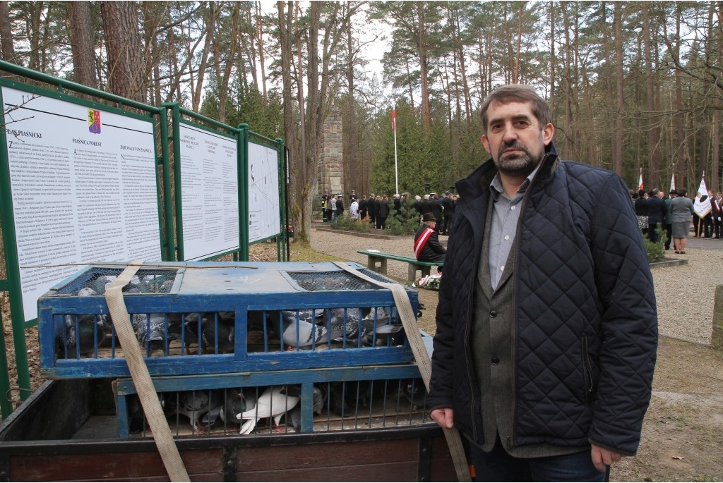 Uroczystość patriotyczna w Piaśnicy - 09.04.2016