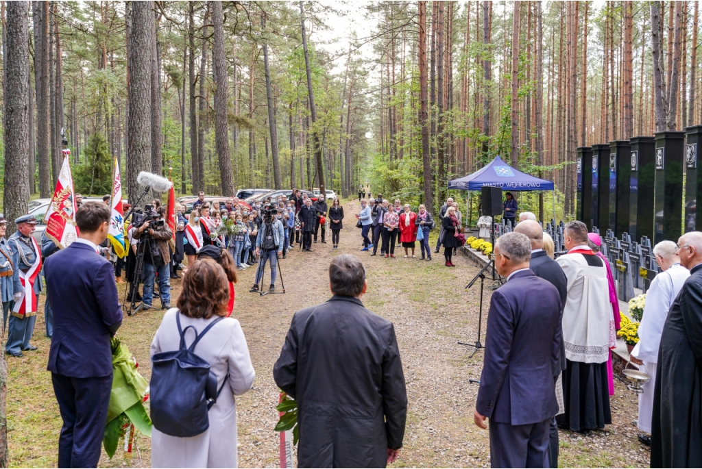 Pamięć i hołd ofiarom zbrodni piaśnickiej