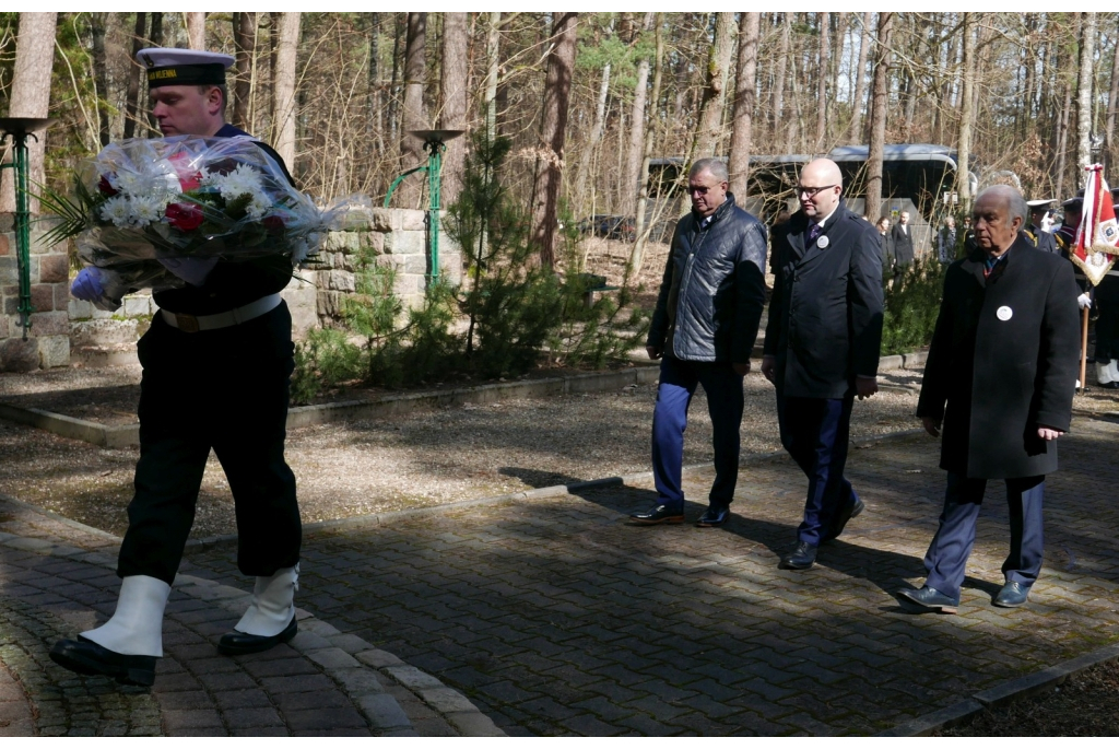 Hołd ofiarom zbrodni piaśnickiej