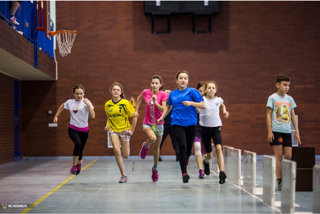 Halowa Lekkoatletyka w wejherowskiej „szóstce”