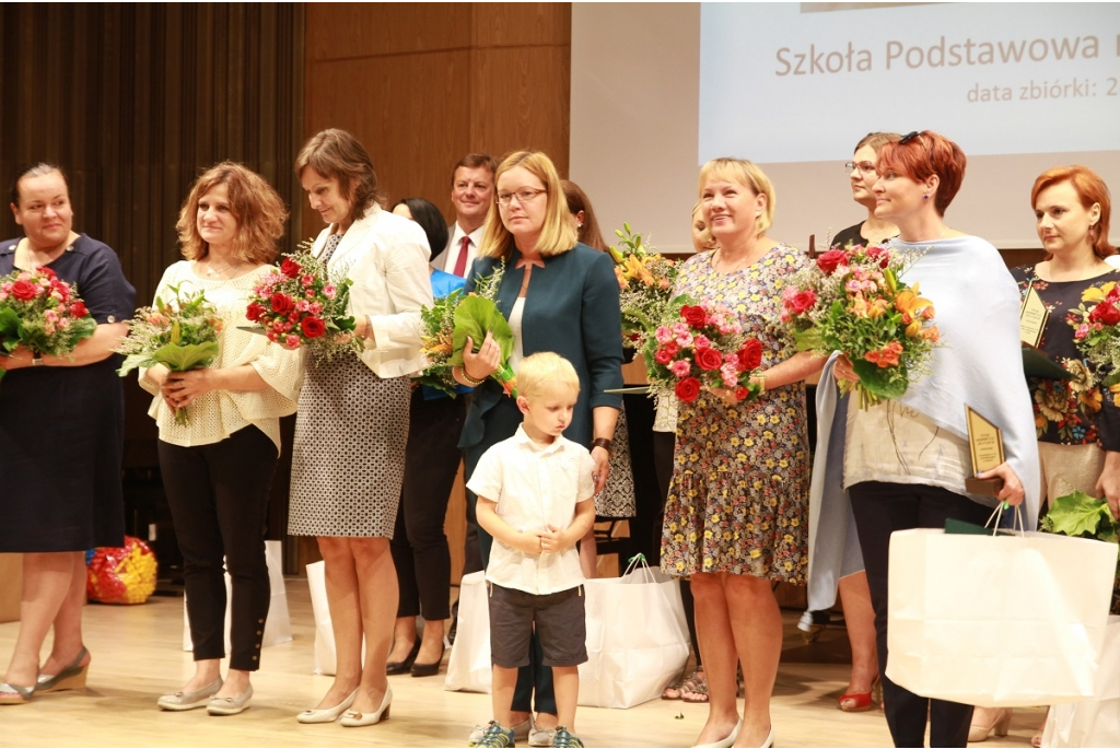 Gala finałowa dot. podsumowania działań edukacyjnych KZG &quot;Doliny Redy i Chylonki&quot;