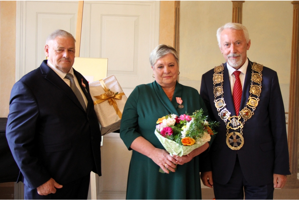 Medale Róży za długoletnie pożycie małżeńskie