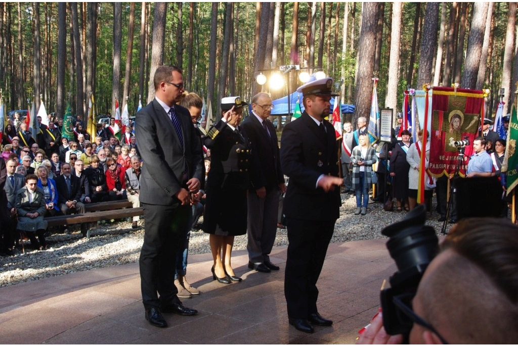 Uroczystość w Piaśnicy - 04.10.2015