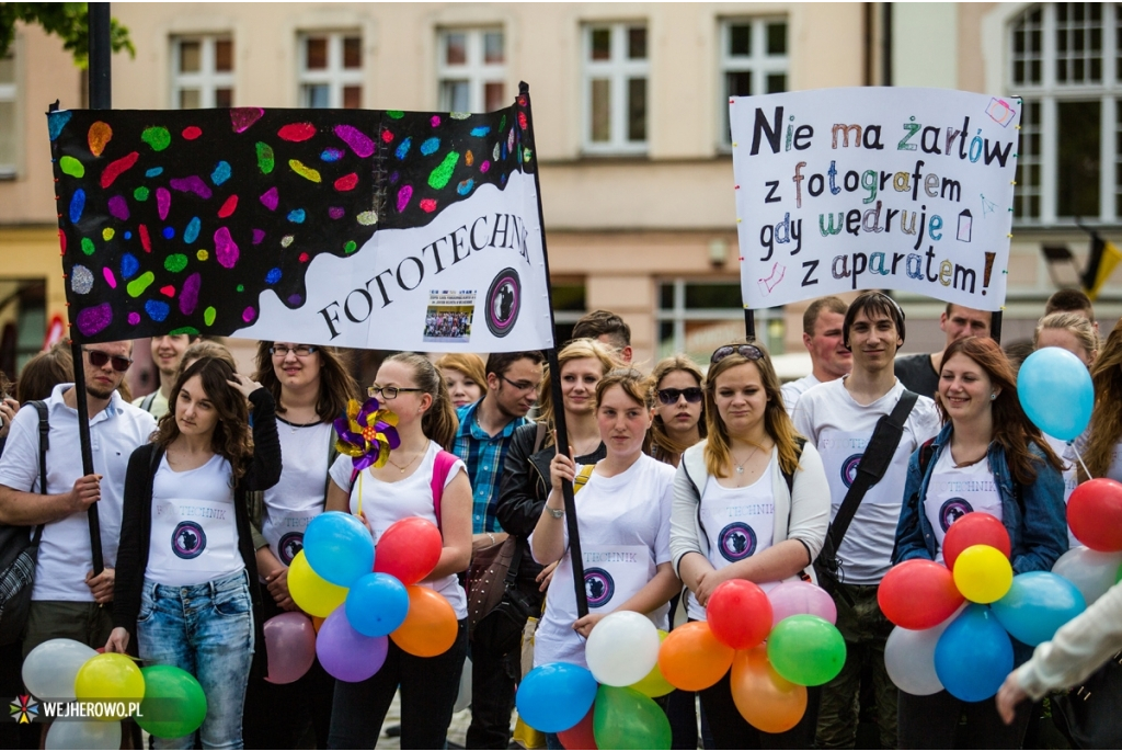 Parada uczniów Zespołu Szkół Ponadgimnazjalnych nr 4  im. Jakuba Wejhera - 29.05.2015