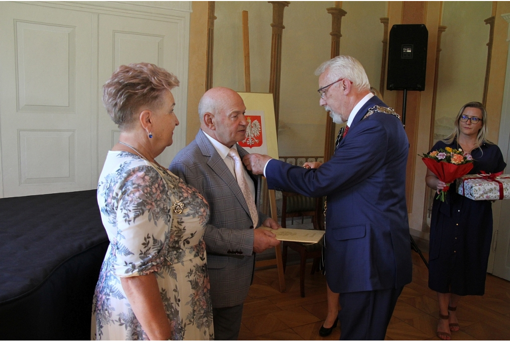 Medale dla Złotcyh Jubilatów
