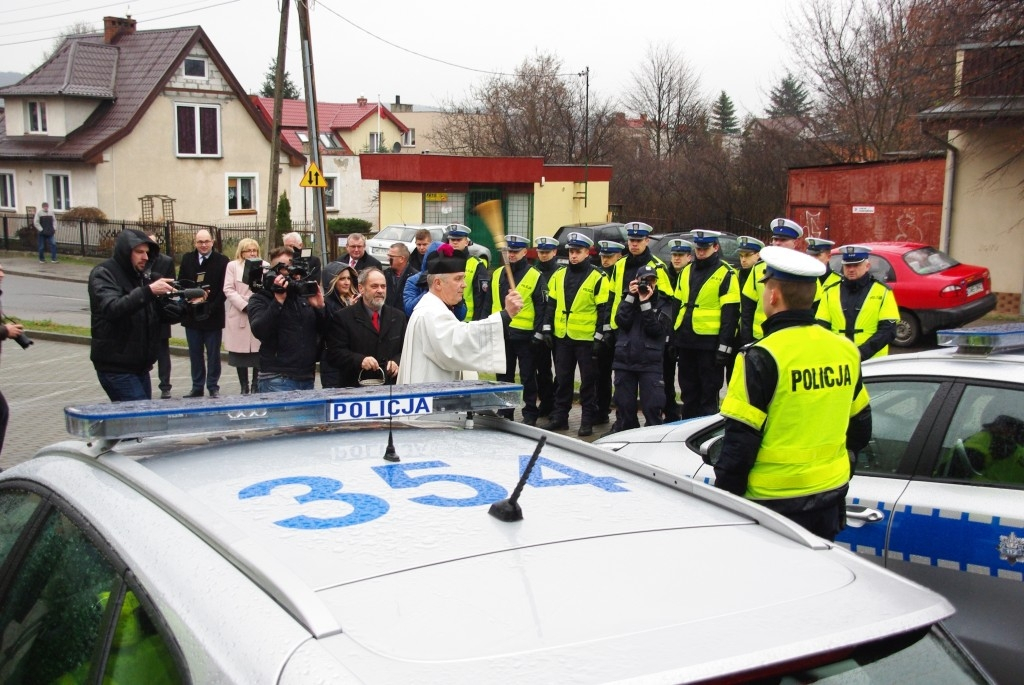 Nowe radiowozy dla policji - 11.12.2015