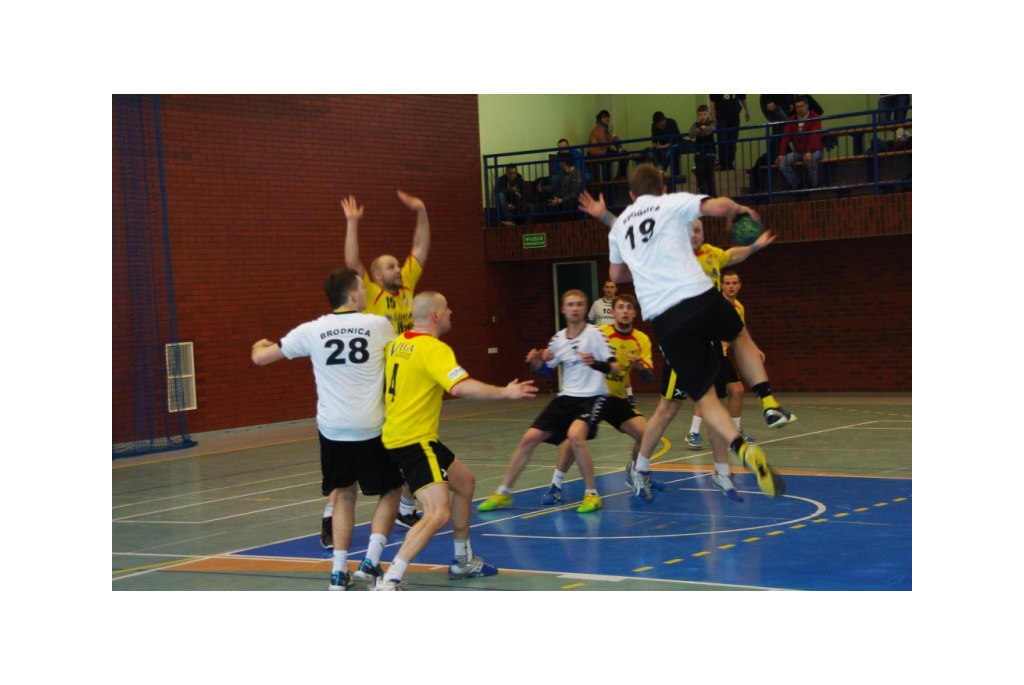 Tytani Wejherowo - MKS Brodnica - 06.04.2013