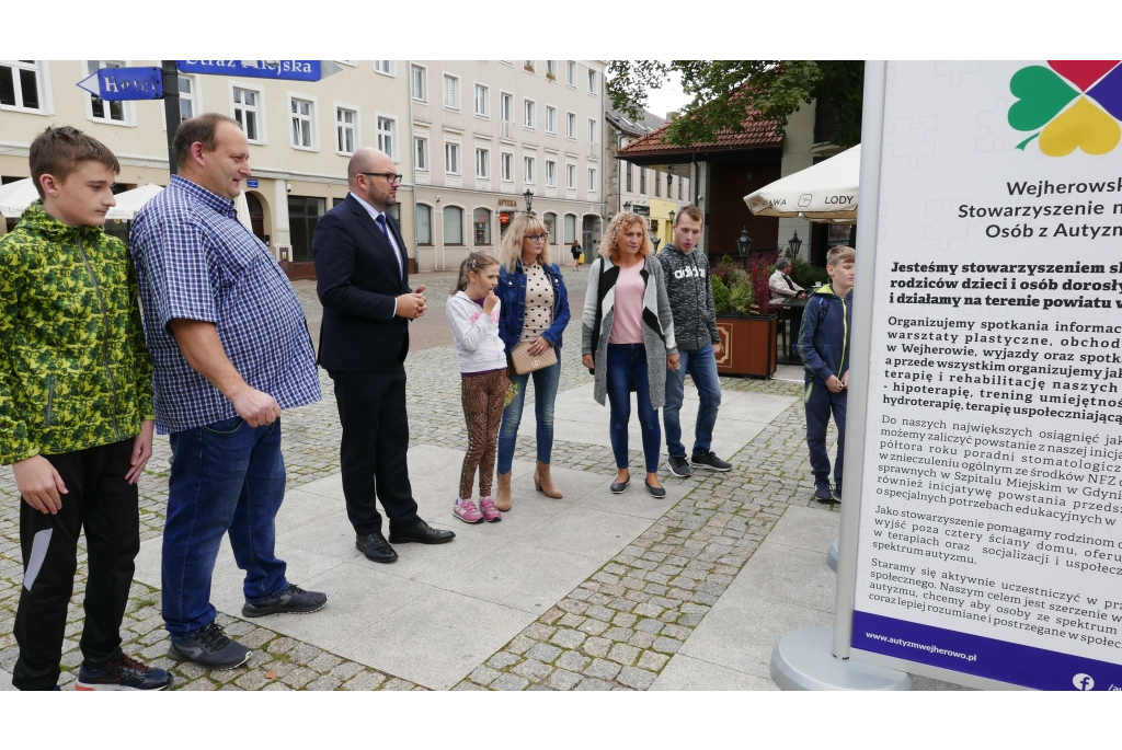 Informacje o autyzmie na wejherowskim rynku