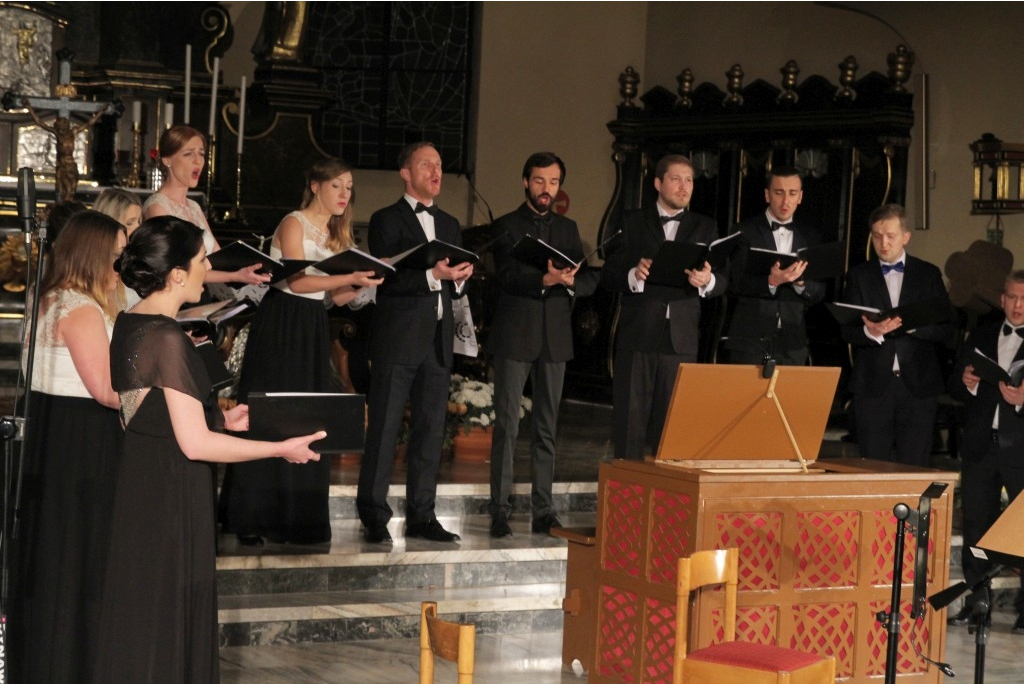 Jubileuszowy koncert Art&#039;n&#039;voices w kolegiacie