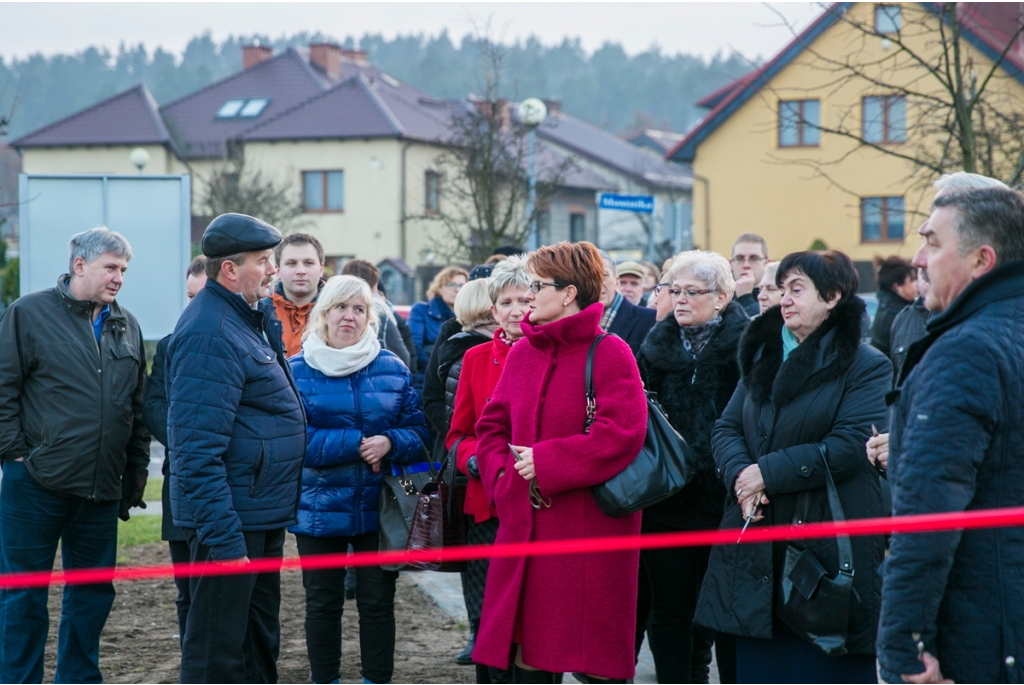 Boisko na osiedlu Sucharskiego gotowe	 - 26.11.2015