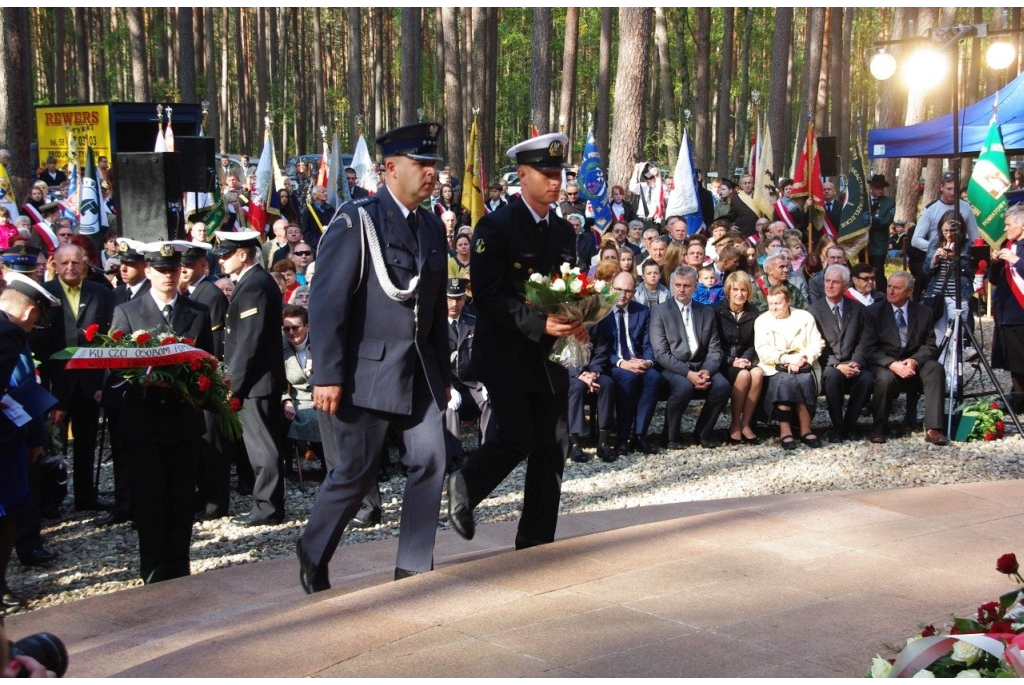 Uroczystość w Piaśnicy - 04.10.2015