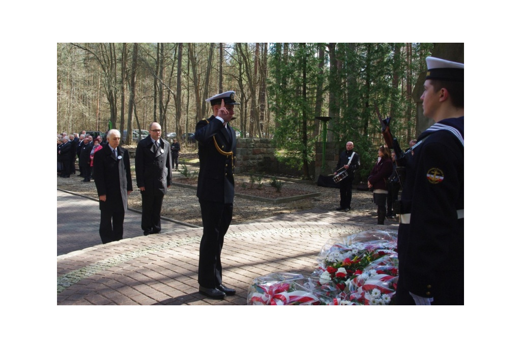 Uroczystość w Piaśnicy z okazji Miesiąca Pamięci Narodowej - 20.04.2013