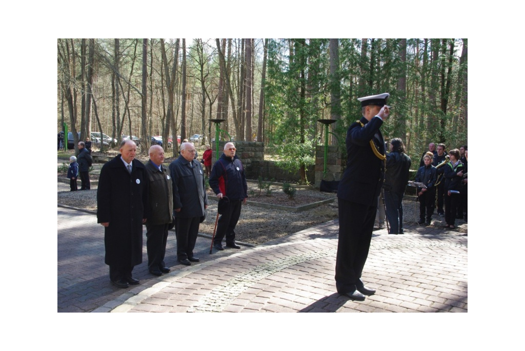 Uroczystość w Piaśnicy z okazji Miesiąca Pamięci Narodowej - 20.04.2013