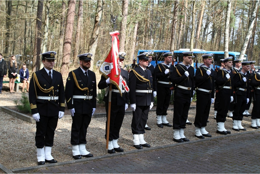 Uroczystość patriotyczna w Piaśnicy - 09.04.2016