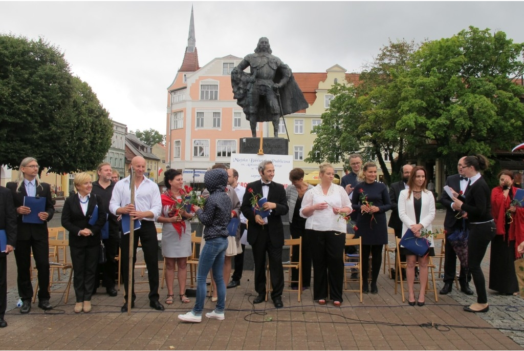 Narodowe czytanie Wesela w Wejherowie